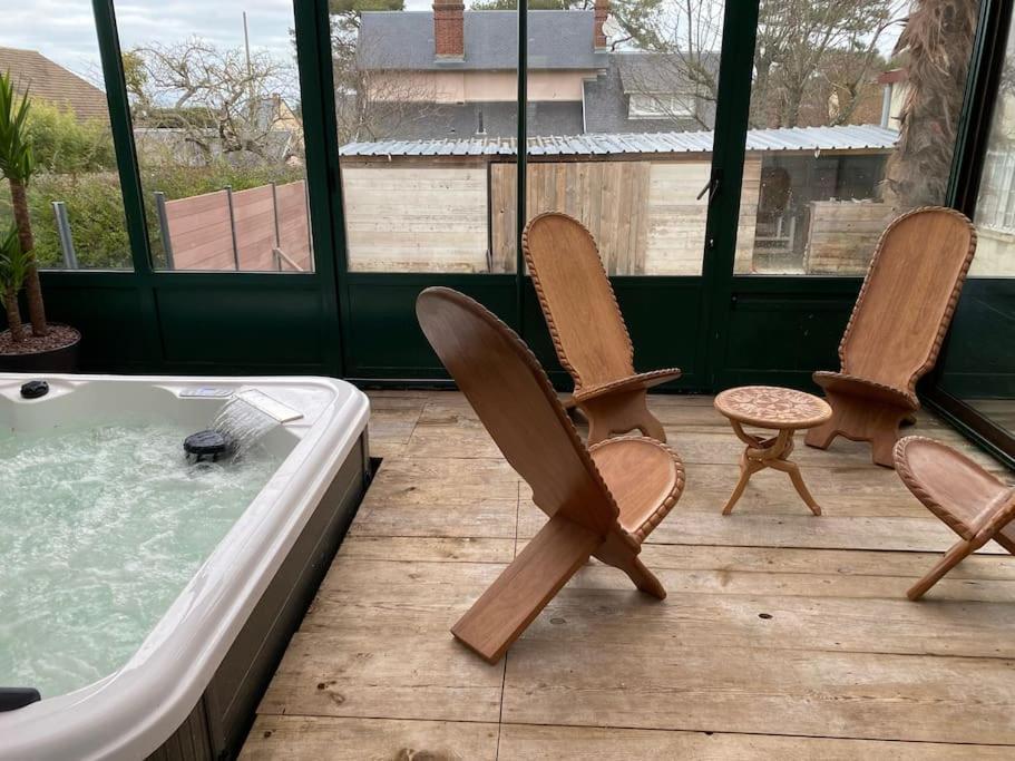 Maison Confortable Pour 10 Personnes Avec Jacuzzi Ульгат Екстер'єр фото